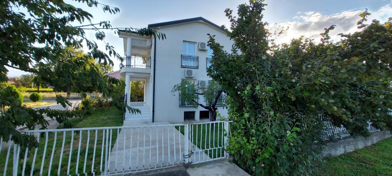 Villa Bratislava Demir Kapija Luaran gambar
